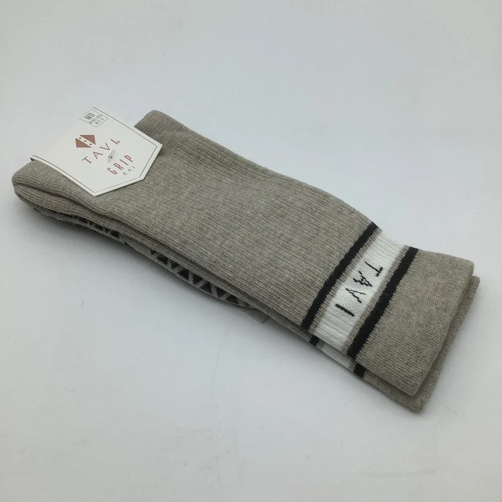 Tavi Grip‎ Kai Crew Socks Shitake Heather Yoga Pilates Barre Size Medium New
